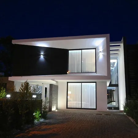 Pinheiro 84- Clever Details Villa Vilamoura