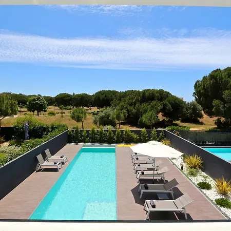 Villa Pinheiro - Clever Details