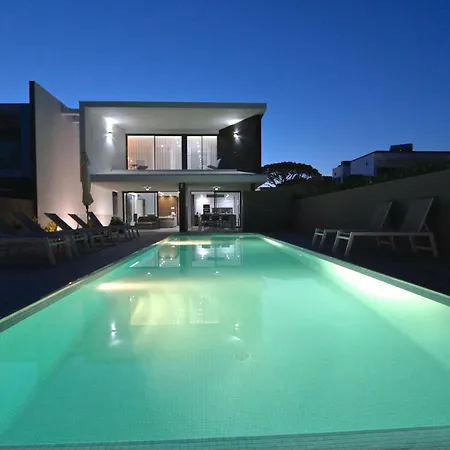 Villa Pinheiro 84- Clever Details